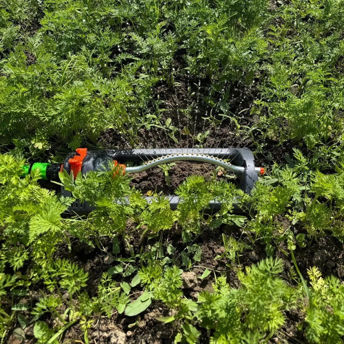 Aspersor de grădină oscilant reglabil compact (8786)