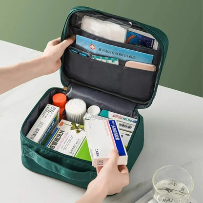 Trusă portabilă organizatoare pentru medicamente și prim ajutor (94390003)